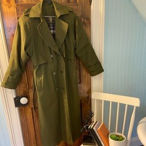 Vintage Green Trench Coat - Collection Elégante